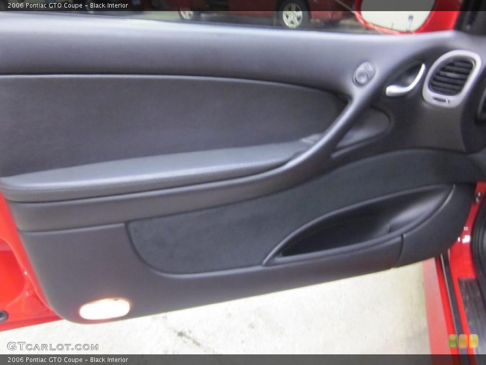 Black Interior Door Panel for the 2006 Pontiac GTO Coupe #46762863