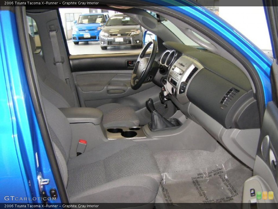 Graphite Gray Interior Photo for the 2006 Toyota Tacoma X-Runner #46762908