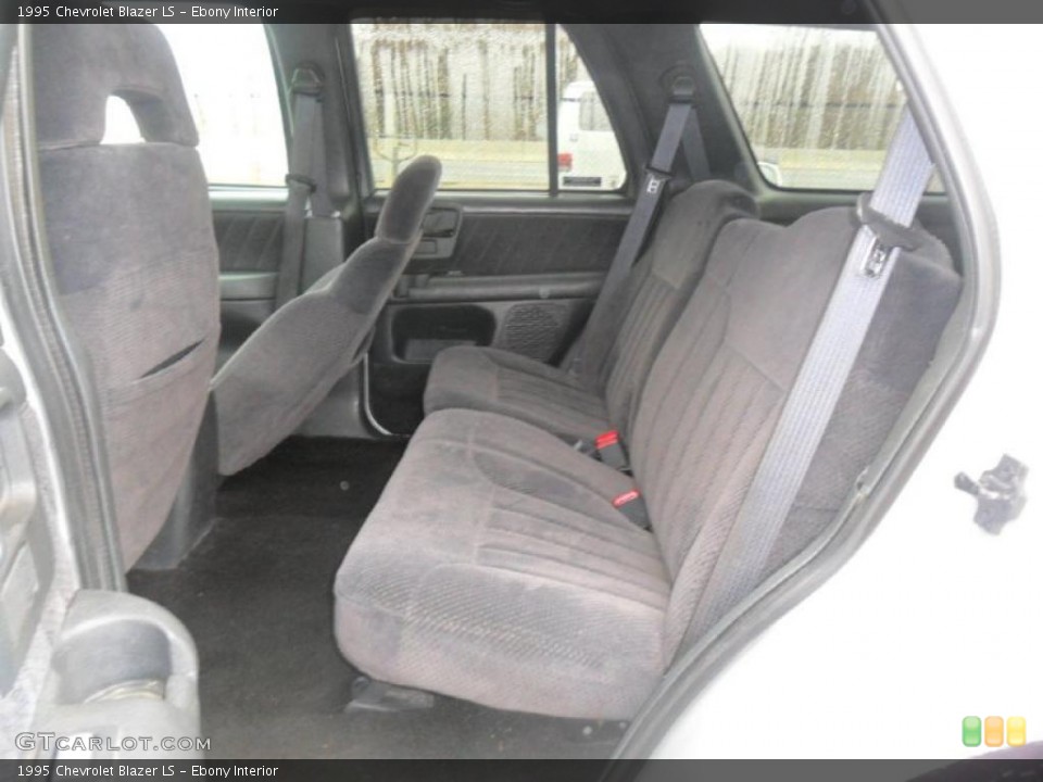 Ebony Interior Photo for the 1995 Chevrolet Blazer LS #46762953