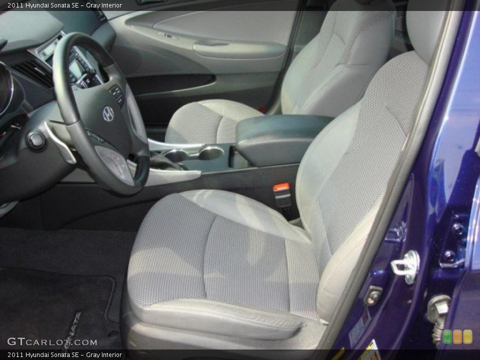 Gray Interior Photo for the 2011 Hyundai Sonata SE #46763346