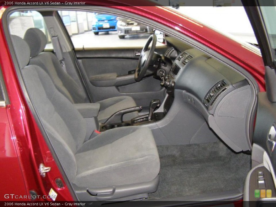 Gray Interior Photo for the 2006 Honda Accord LX V6 Sedan #46763349