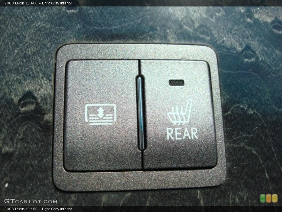 Light Gray Interior Controls for the 2008 Lexus LS 460 #46764837