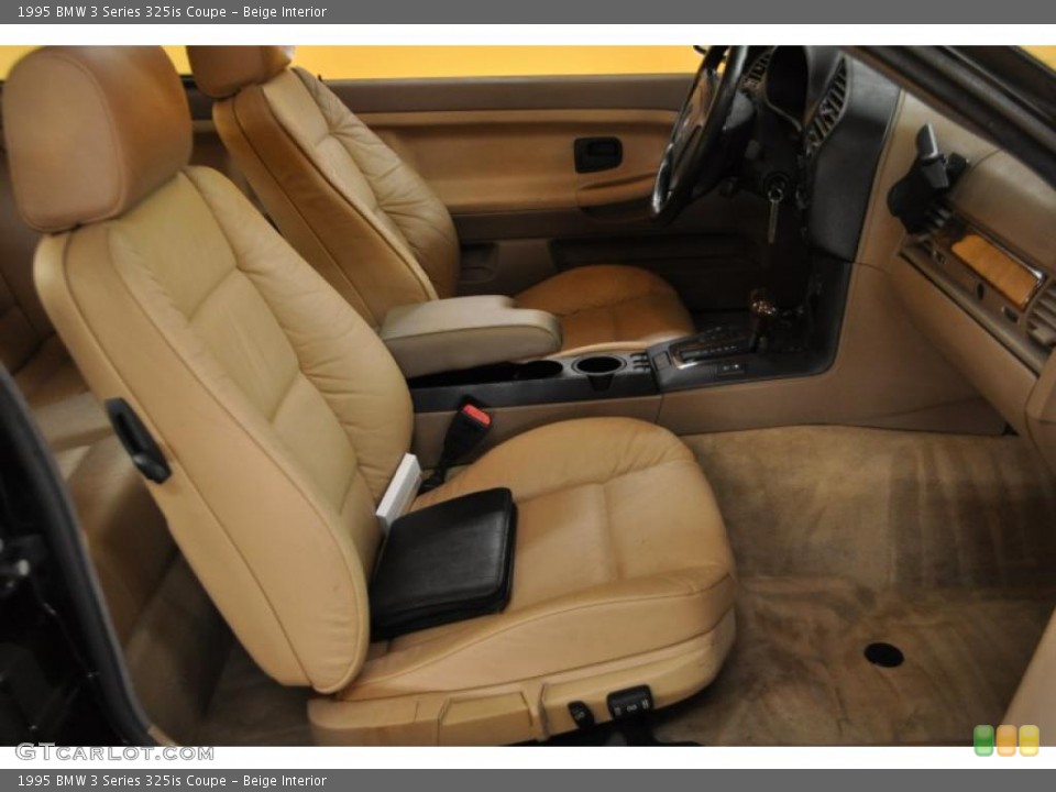 Beige Interior Photo for the 1995 BMW 3 Series 325is Coupe #46766529
