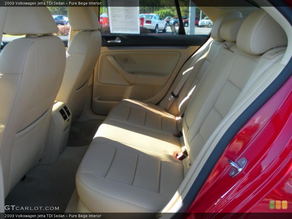 Pure Beige Interior Photo for the 2009 Volkswagen Jetta TDI Sedan #46773003