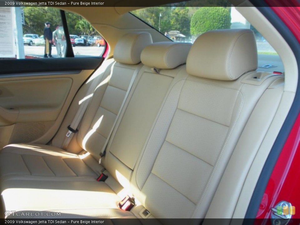 Pure Beige Interior Photo for the 2009 Volkswagen Jetta TDI Sedan #46773012