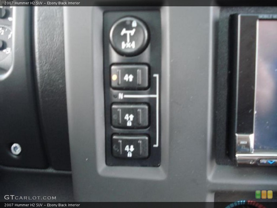Ebony Black Interior Controls for the 2007 Hummer H2 SUV #46775203