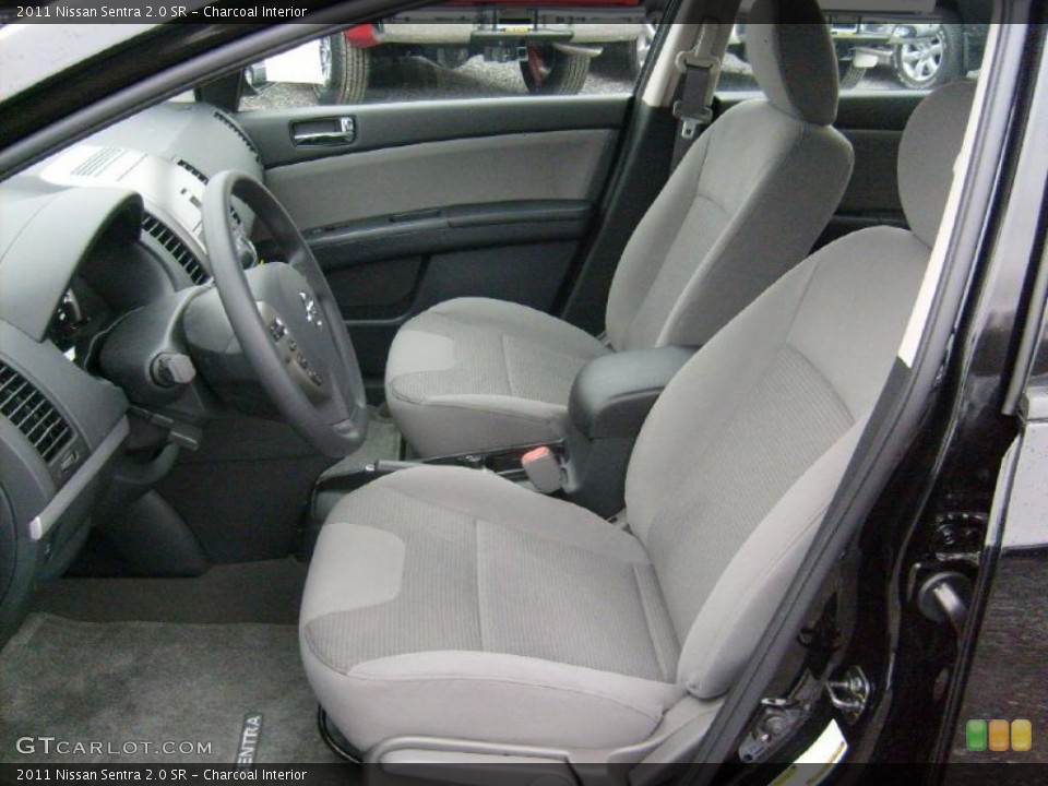 Charcoal Interior Photo for the 2011 Nissan Sentra 2.0 SR #46778523