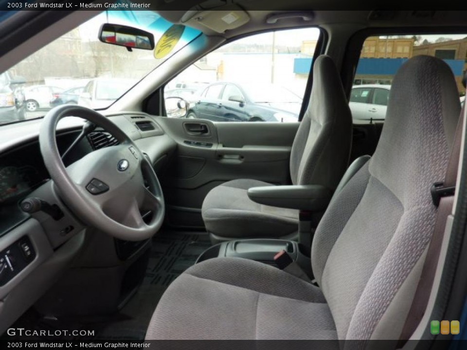 Medium Graphite Interior Photo for the 2003 Ford Windstar LX #46785120