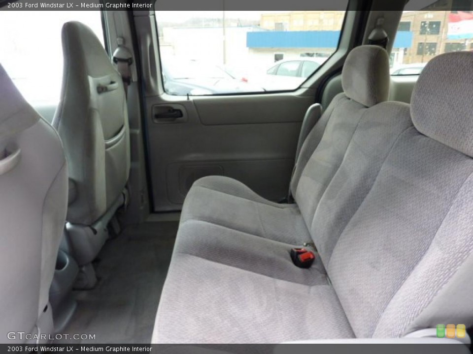 Medium Graphite Interior Photo for the 2003 Ford Windstar LX #46785162