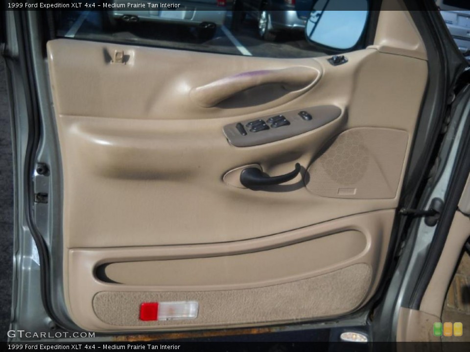 Medium Prairie Tan Interior Door Panel for the 1999 Ford Expedition XLT 4x4 #46785801
