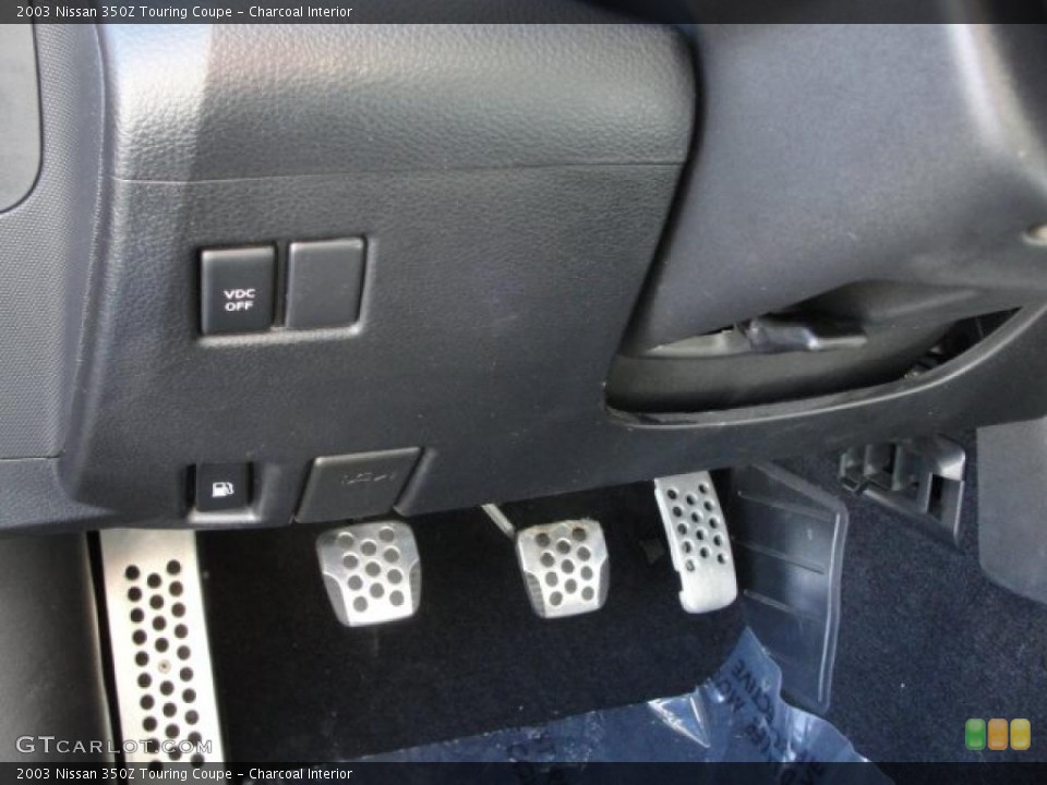 Charcoal Interior Controls for the 2003 Nissan 350Z Touring Coupe #46788762