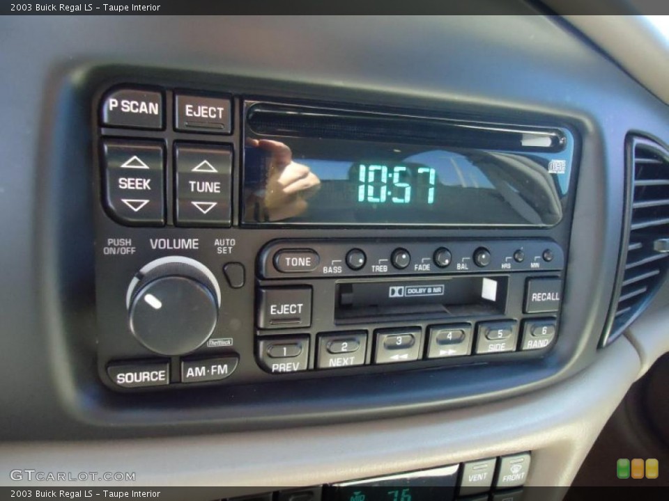 Taupe Interior Controls for the 2003 Buick Regal LS #46790469