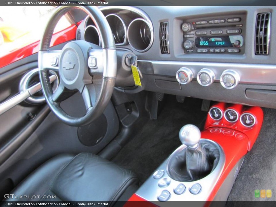 Ebony Black Interior Dashboard for the 2005 Chevrolet SSR  #46790562