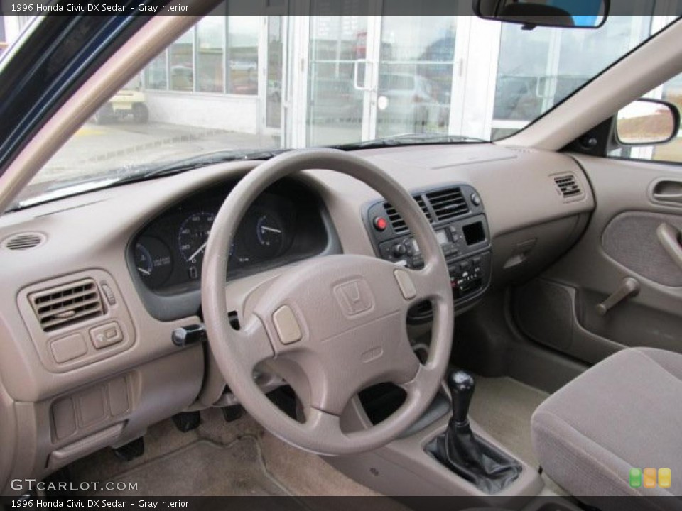 Gray Interior Photo for the 1996 Honda Civic DX Sedan #46791312