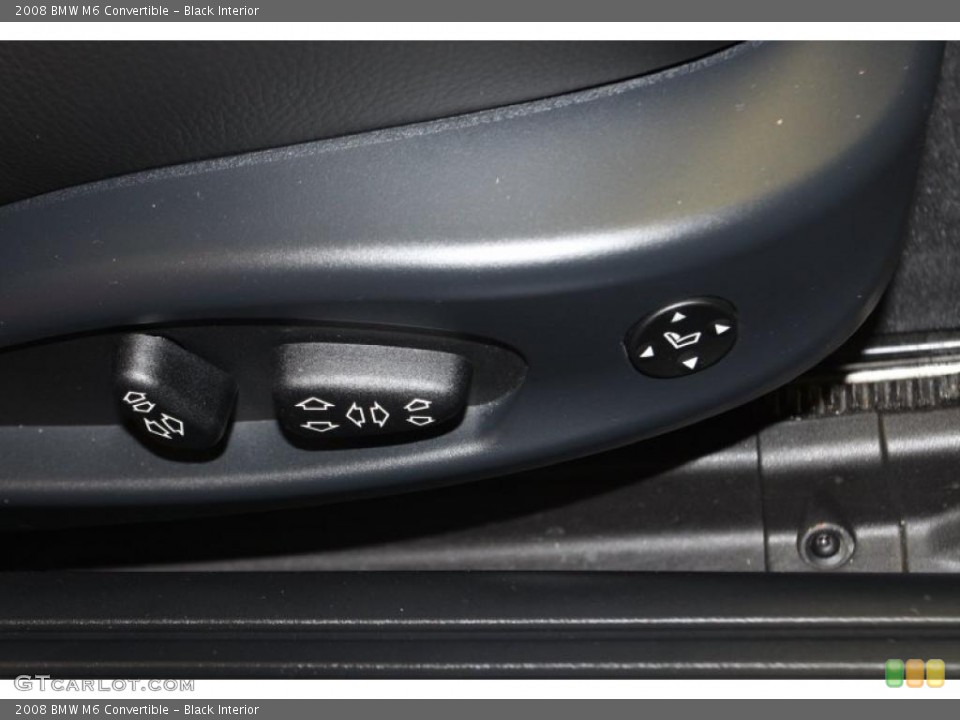 Black Interior Controls for the 2008 BMW M6 Convertible #46792353