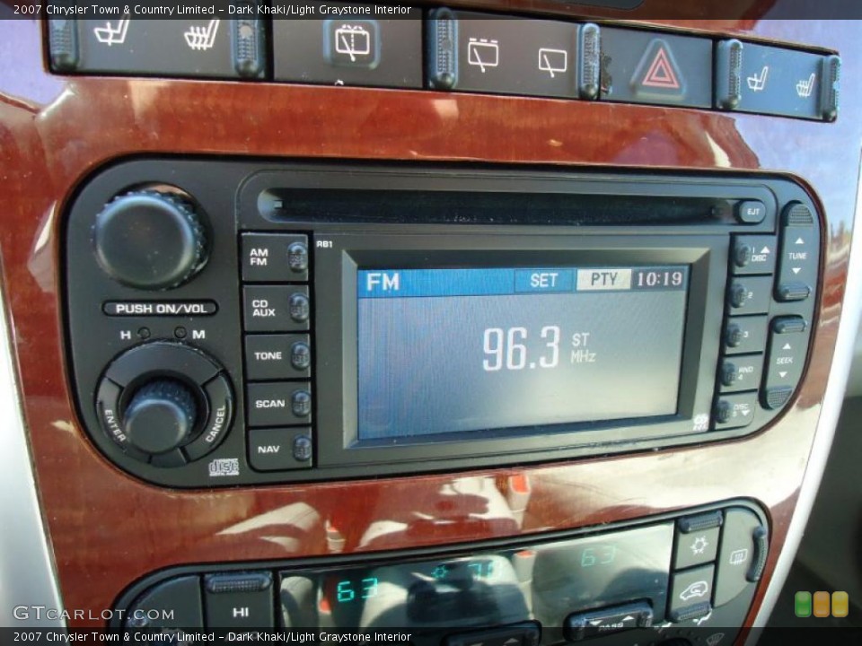 Dark Khaki/Light Graystone Interior Controls for the 2007 Chrysler Town & Country Limited #46793526