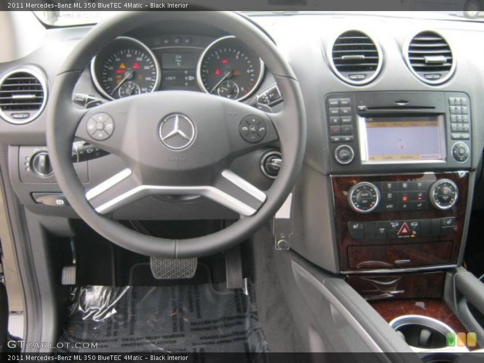 Black Interior Dashboard for the 2011 Mercedes-Benz ML 350 BlueTEC 4Matic #46798563