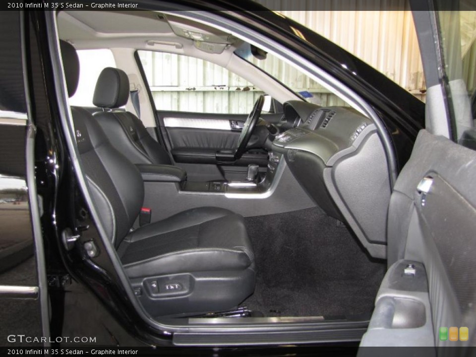 Graphite Interior Photo for the 2010 Infiniti M 35 S Sedan #46803300