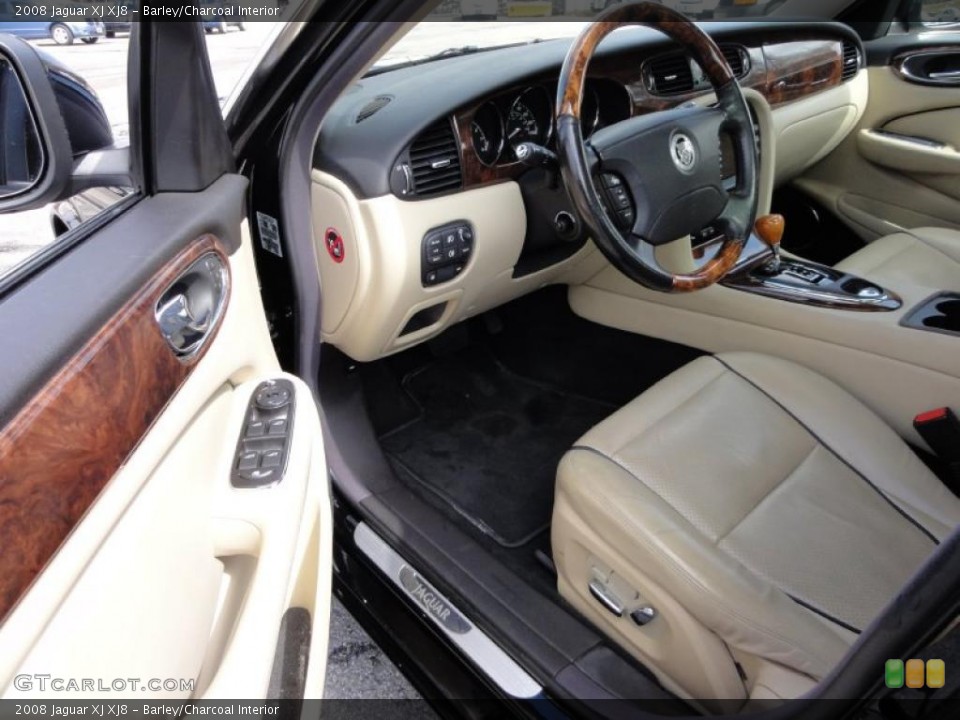 Barley/Charcoal Interior Photo for the 2008 Jaguar XJ XJ8 #46804167