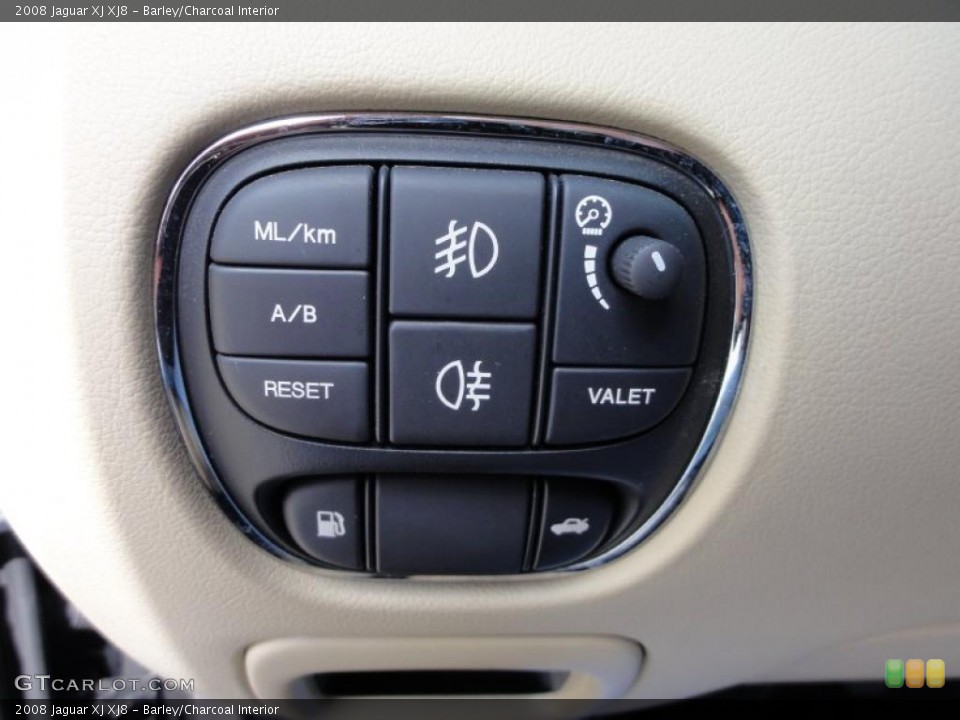 Barley/Charcoal Interior Controls for the 2008 Jaguar XJ XJ8 #46804761