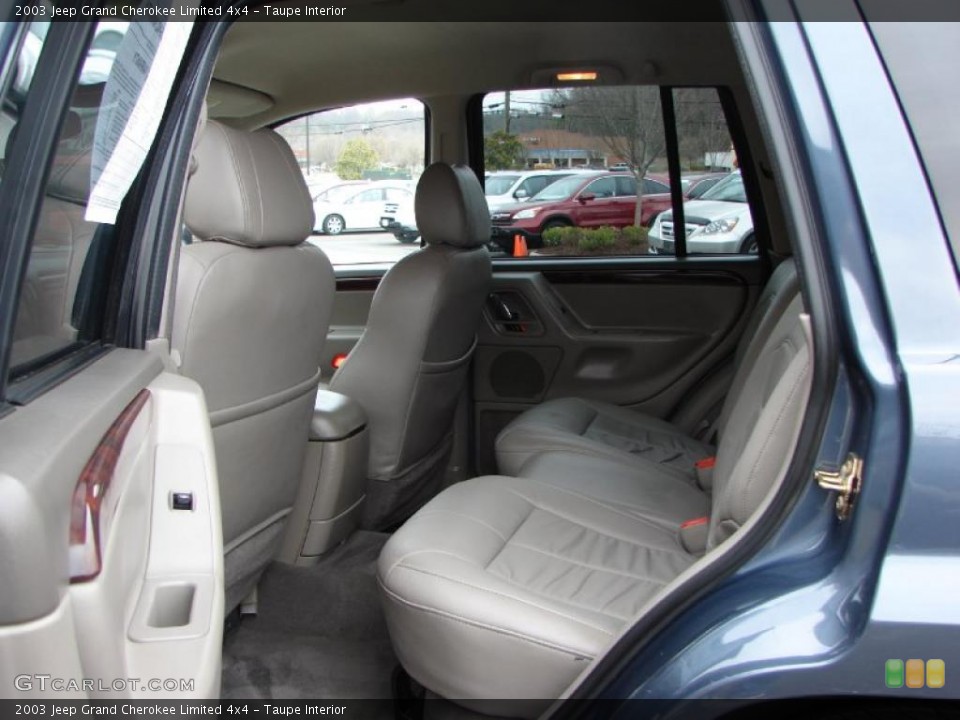 Taupe Interior Photo for the 2003 Jeep Grand Cherokee Limited 4x4 #46807678