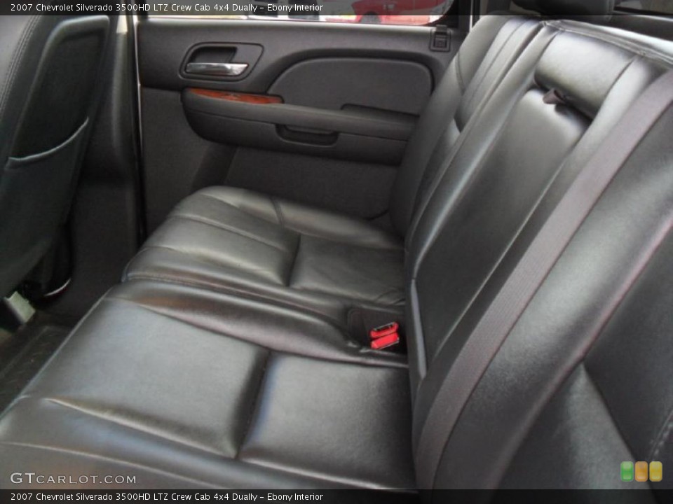 Ebony Interior Photo for the 2007 Chevrolet Silverado 3500HD LTZ Crew Cab 4x4 Dually #46814088