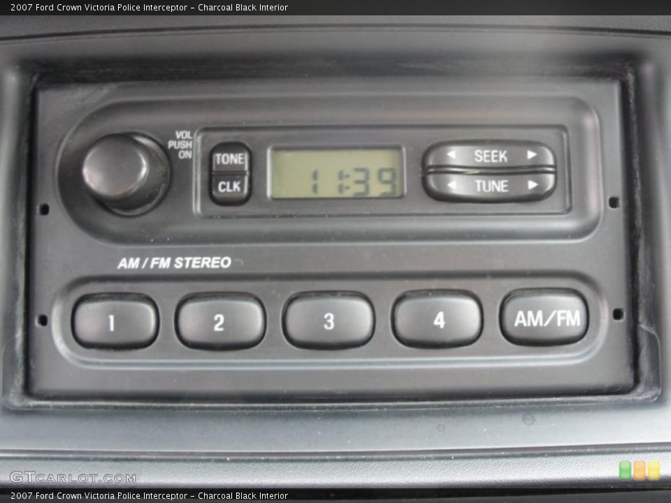 Charcoal Black Interior Controls for the 2007 Ford Crown Victoria Police Interceptor #46817664