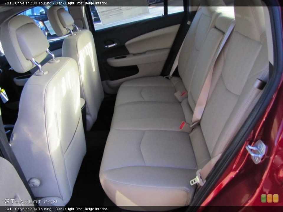 Black/Light Frost Beige Interior Photo for the 2011 Chrysler 200 Touring #46820115