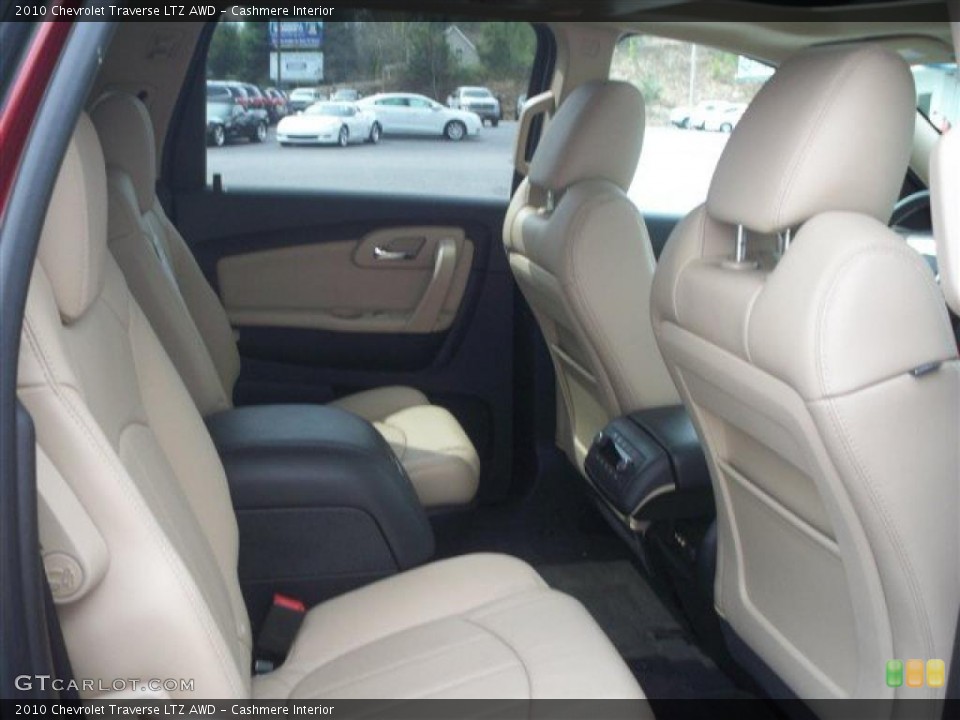 Cashmere Interior Photo for the 2010 Chevrolet Traverse LTZ AWD #46823775