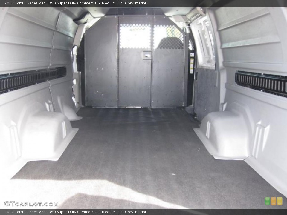 Medium Flint Grey Interior Photo for the 2007 Ford E Series Van E350 Super Duty Commercial #46824588