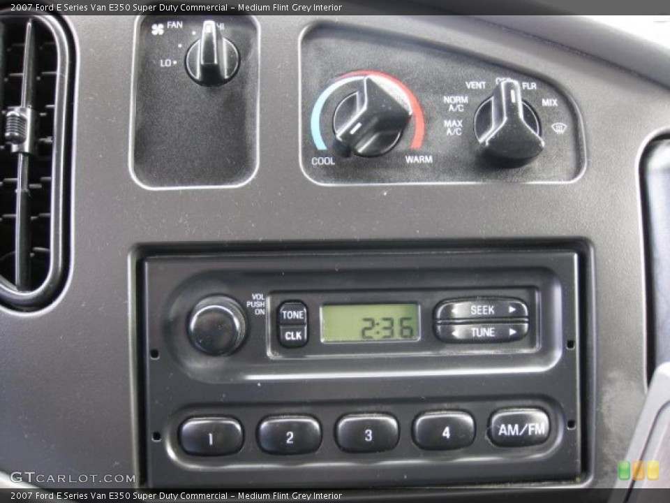 Medium Flint Grey Interior Controls for the 2007 Ford E Series Van E350 Super Duty Commercial #46824636