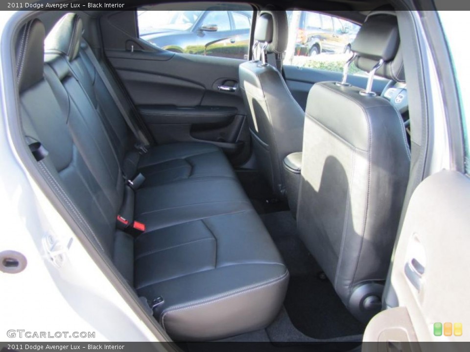 Black Interior Photo for the 2011 Dodge Avenger Lux #46826541