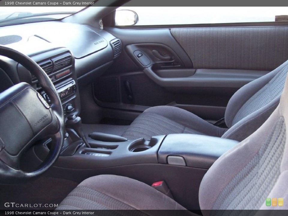 Dark Grey Interior Photo for the 1998 Chevrolet Camaro Coupe #46830261