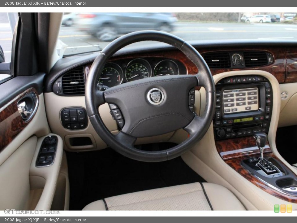 Barley/Charcoal Interior Photo for the 2008 Jaguar XJ XJR #46831998