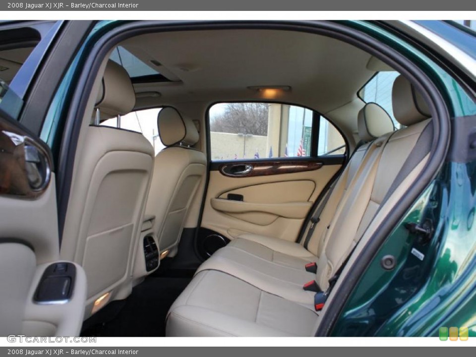 Barley/Charcoal Interior Photo for the 2008 Jaguar XJ XJR #46832043