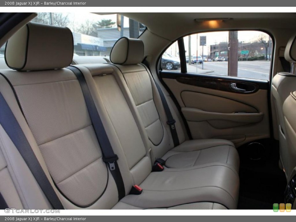 Barley/Charcoal Interior Photo for the 2008 Jaguar XJ XJR #46832103