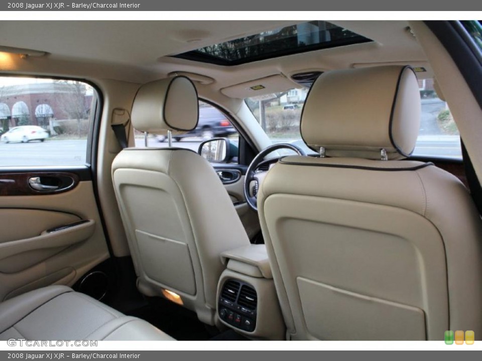 Barley/Charcoal Interior Photo for the 2008 Jaguar XJ XJR #46832136
