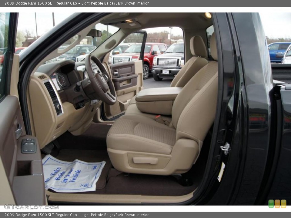 Light Pebble Beige/Bark Brown Interior Photo for the 2009 Dodge Ram 1500 SLT Regular Cab #46833438