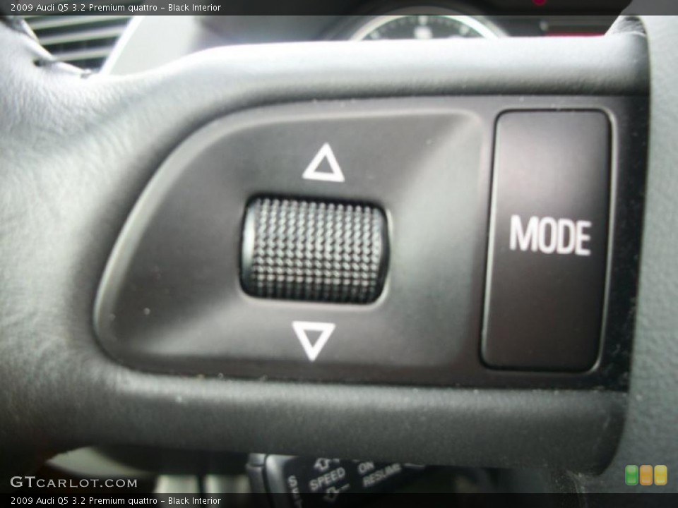 Black Interior Controls for the 2009 Audi Q5 3.2 Premium quattro #46833450