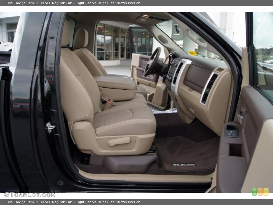 Light Pebble Beige/Bark Brown Interior Photo for the 2009 Dodge Ram 1500 SLT Regular Cab #46833453
