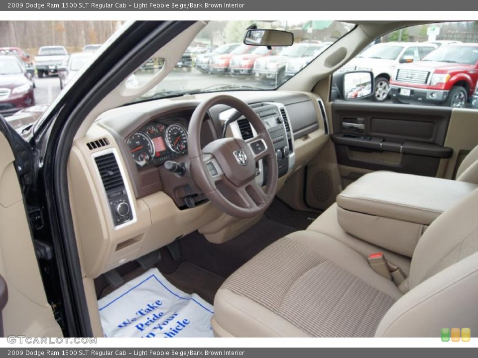 Light Pebble Beige/Bark Brown Interior Photo for the 2009 Dodge Ram 1500 SLT Regular Cab #46833576