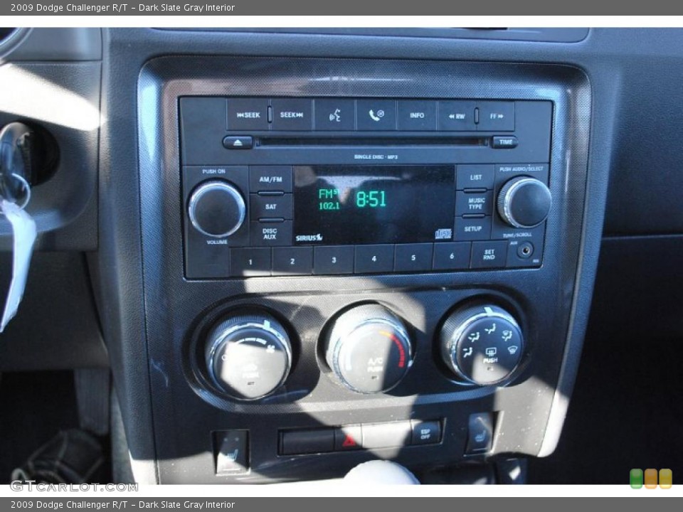 Dark Slate Gray Interior Controls for the 2009 Dodge Challenger R/T #46834581