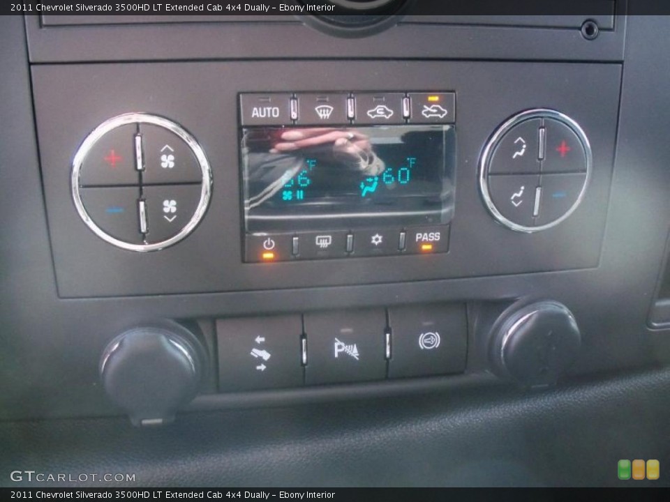 Ebony Interior Controls for the 2011 Chevrolet Silverado 3500HD LT Extended Cab 4x4 Dually #46837473
