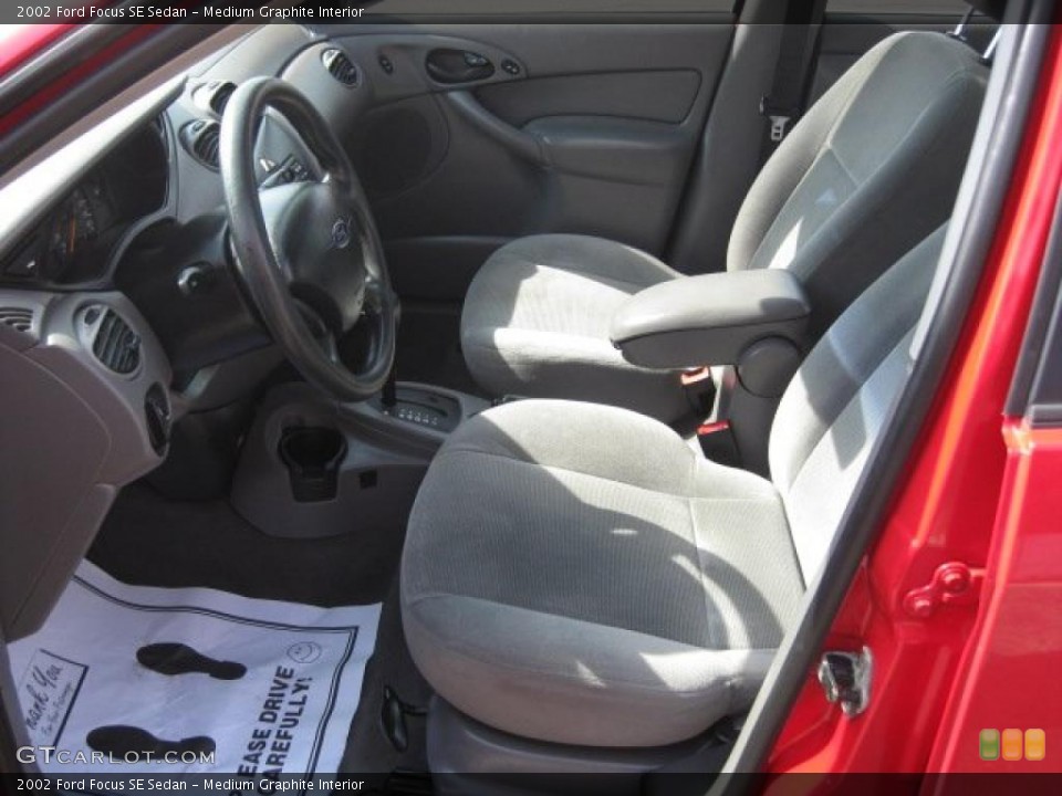 Medium Graphite Interior Photo for the 2002 Ford Focus SE Sedan #46844712