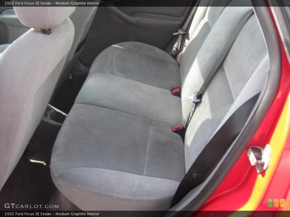 Medium Graphite Interior Photo for the 2002 Ford Focus SE Sedan #46844715