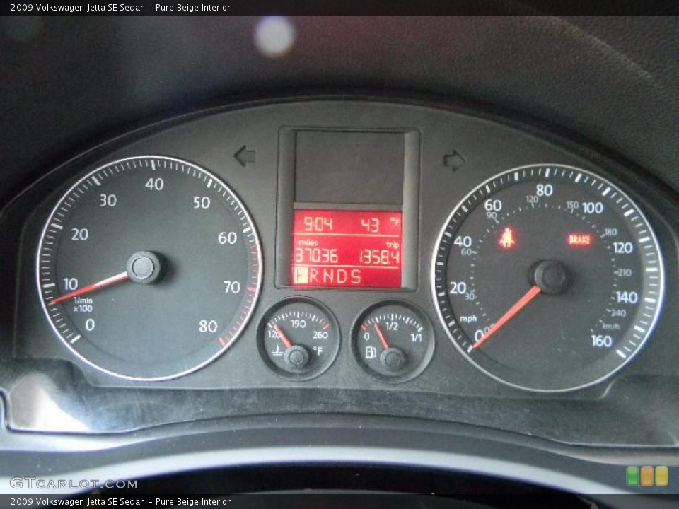 Pure Beige Interior Gauges for the 2009 Volkswagen Jetta SE Sedan #46863798