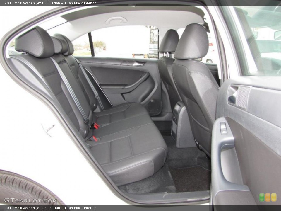 Titan Black Interior Photo for the 2011 Volkswagen Jetta SE Sedan #46864329