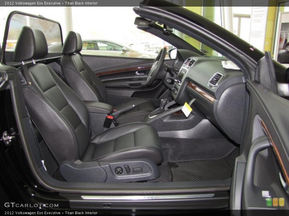 Titan Black Interior Photo for the 2012 Volkswagen Eos Executive #46865844