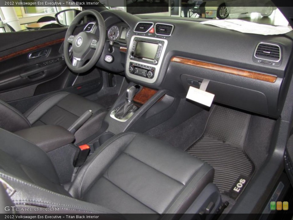 Titan Black Interior Photo for the 2012 Volkswagen Eos Executive #46865856
