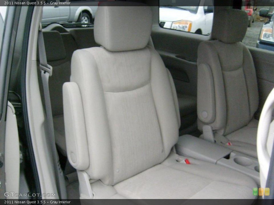 Gray Interior Photo for the 2011 Nissan Quest 3.5 S #46867878
